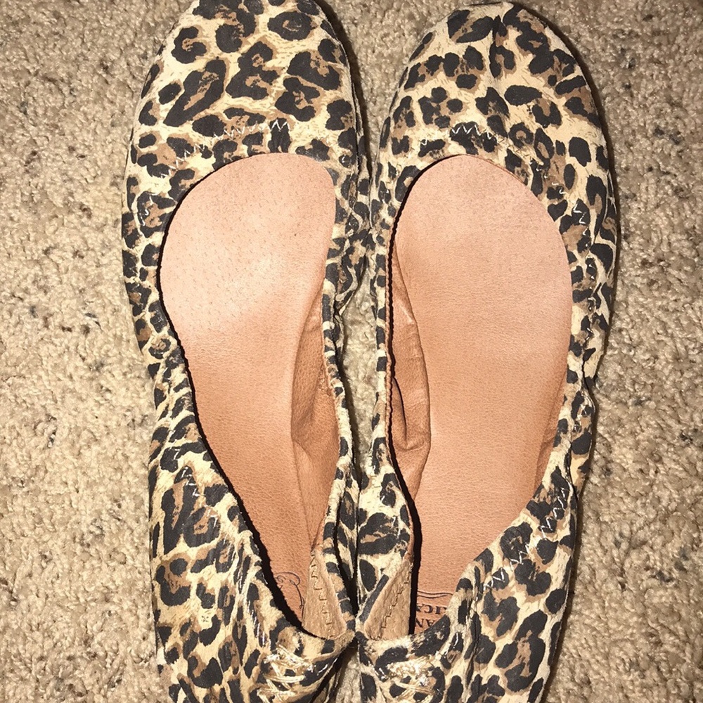 Lucky brand flats